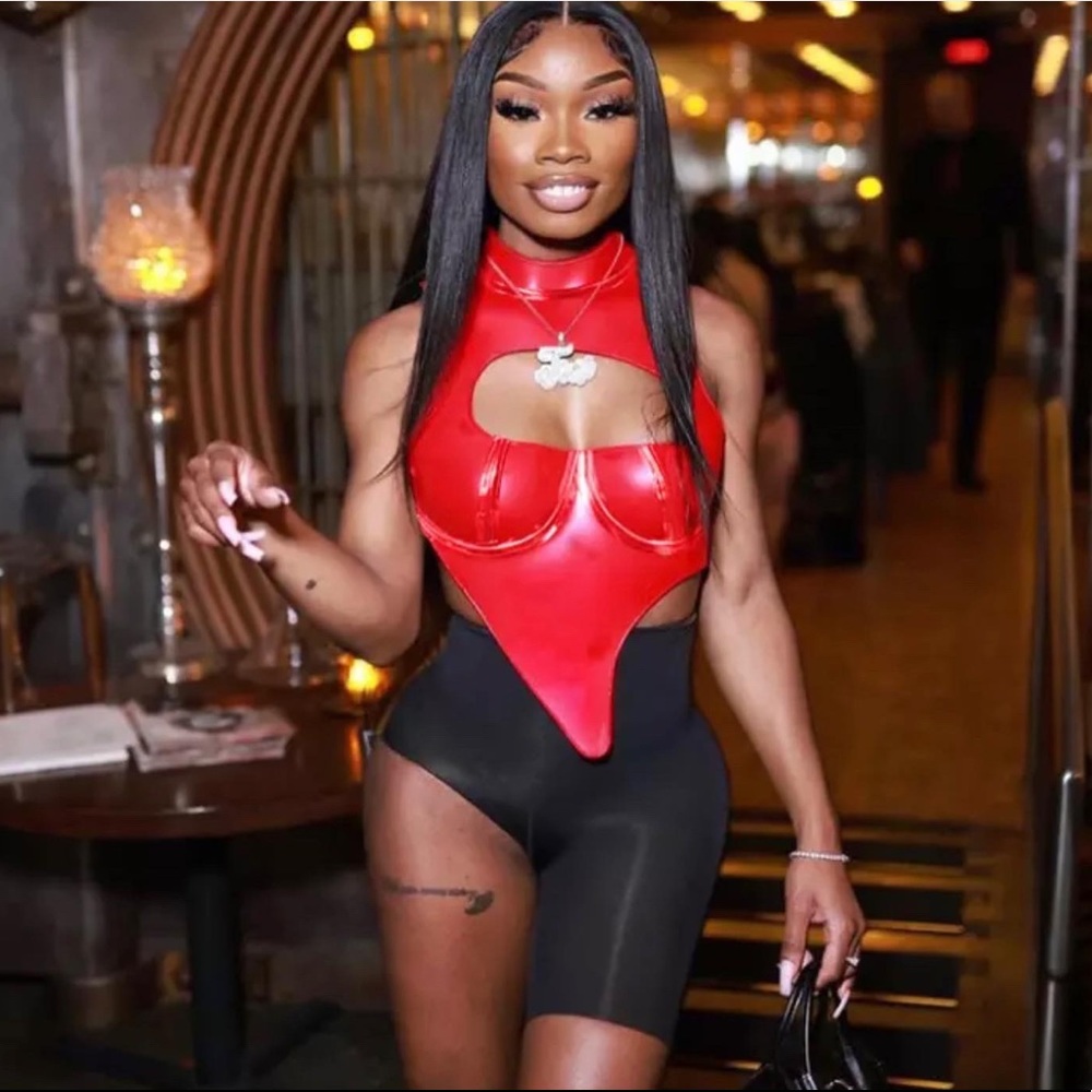 🆕 Sex symbol corset
